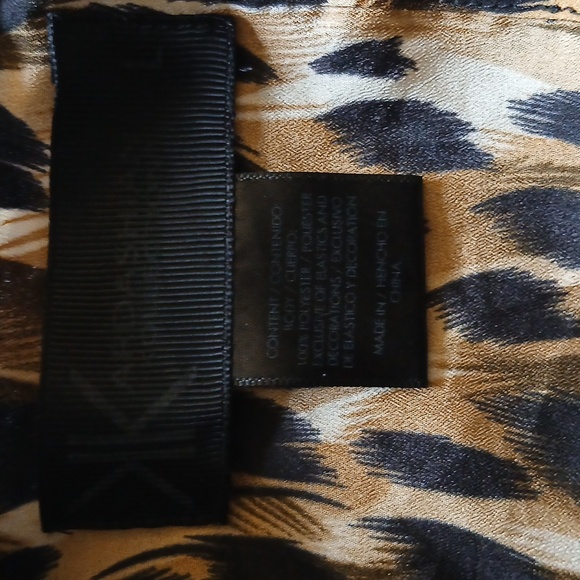 Kim kardashian leopard print peplum blouse | Size: Large - Picture 9 of 12